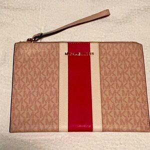 Michael Kors wristlet